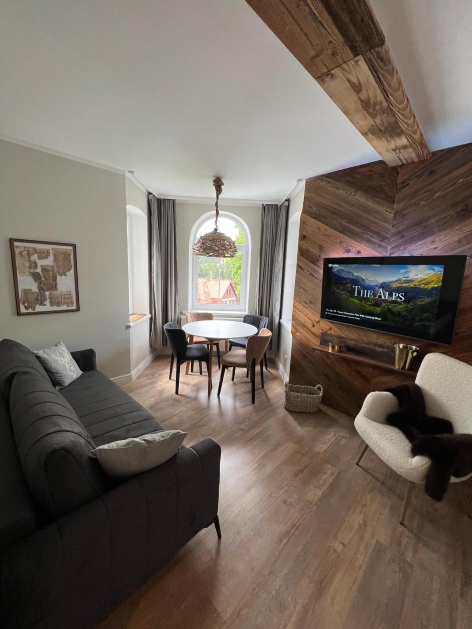 Nelly Apartment *